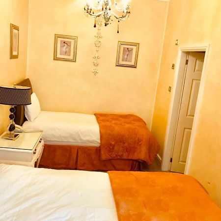 The York Hotel Вулвергемптон Екстериор снимка