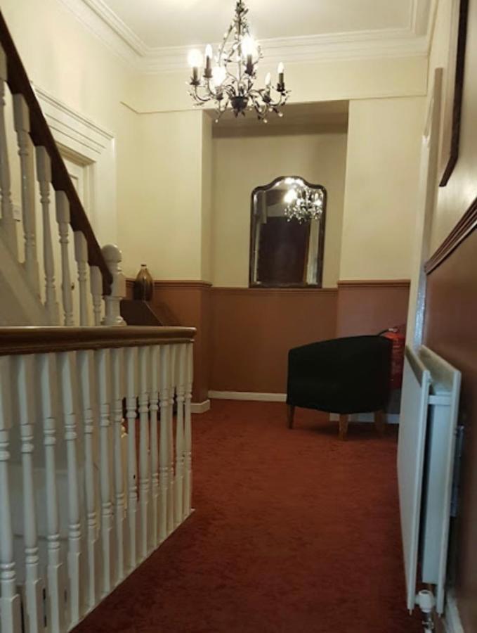 The York Hotel Вулвергемптон Екстериор снимка