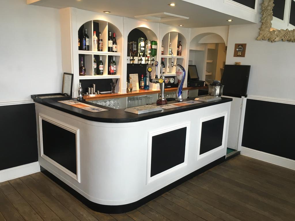 The York Hotel Вулвергемптон Екстериор снимка