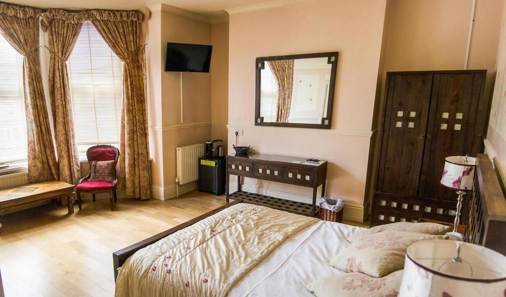 The York Hotel Вулвергемптон Екстериор снимка