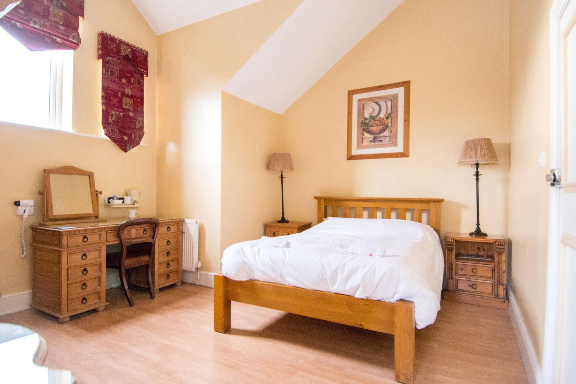 The York Hotel Вулвергемптон Екстериор снимка