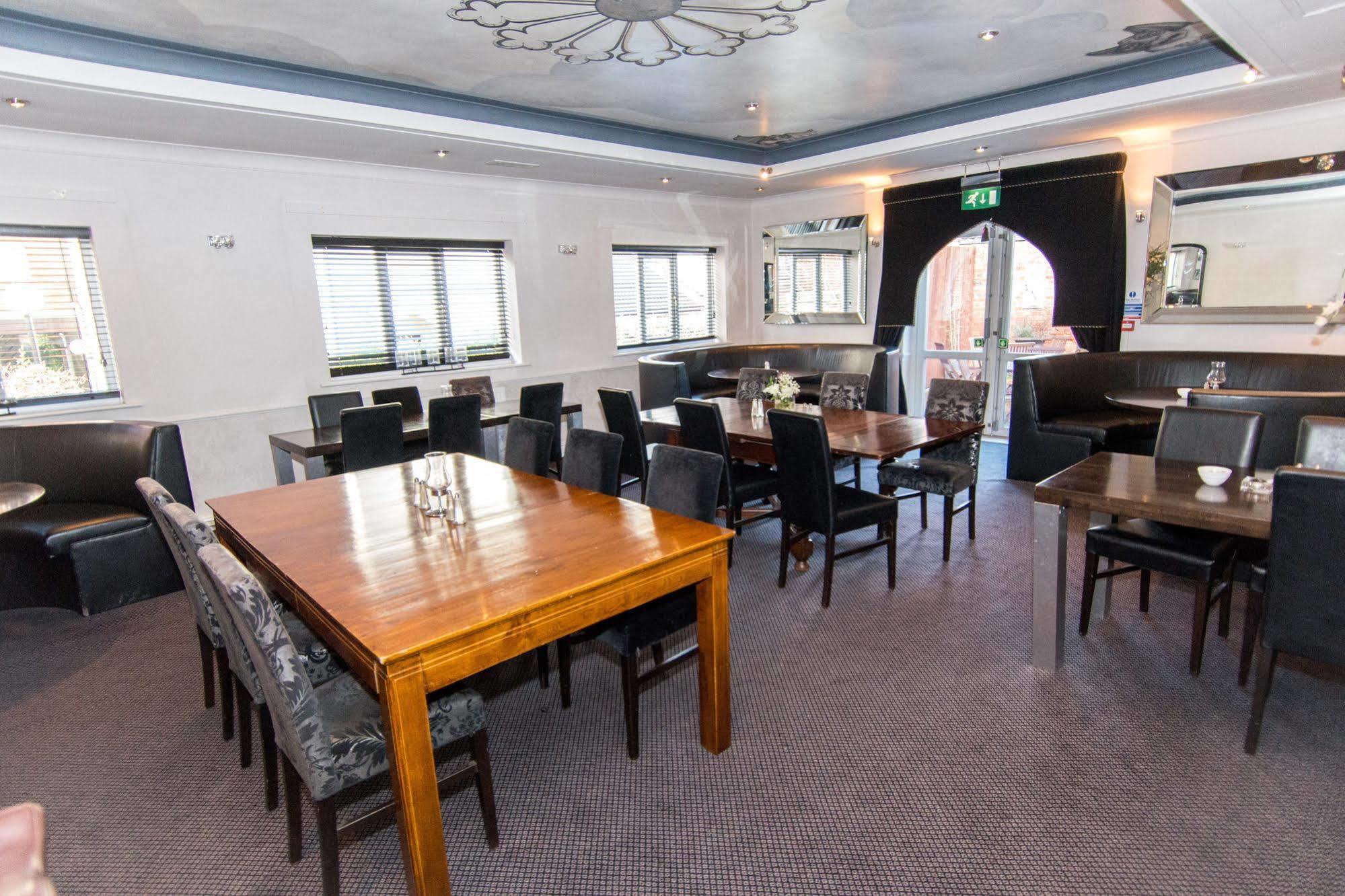 The York Hotel Вулвергемптон Екстериор снимка