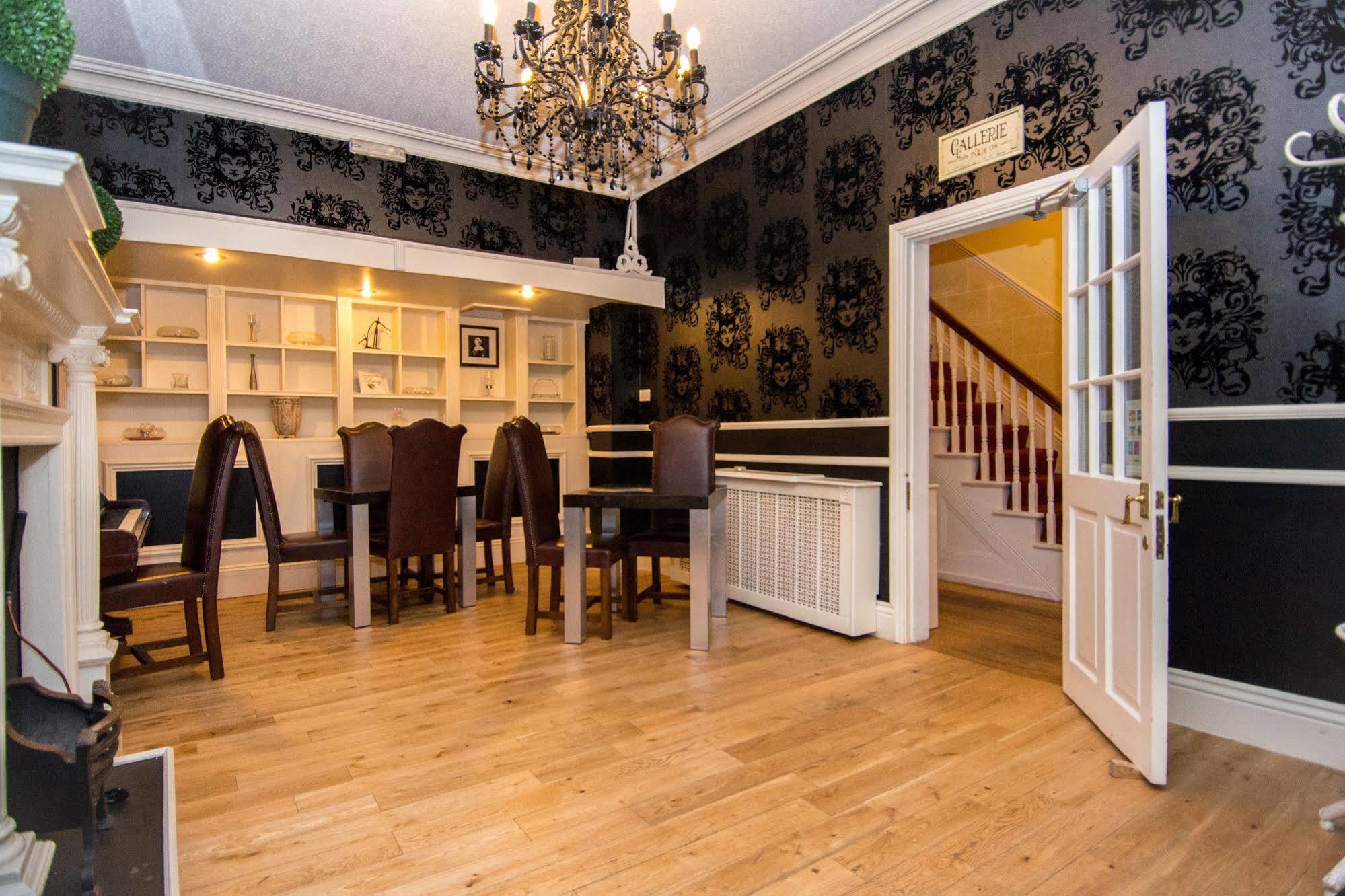 The York Hotel Вулвергемптон Екстериор снимка
